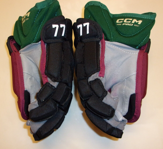 ARIZONA COYOTES Victor Soderstrom game-worn CCM Pro throwback style gloves (#77 on back cuffs)