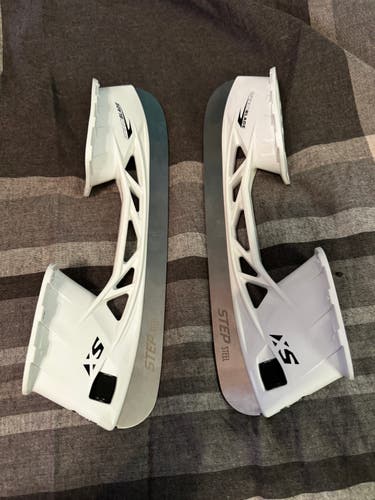 CCM Speedblade XS Holder and Step Steel BRAND NEW