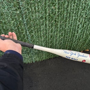 Used Louisville Slugger (-11) 15 oz 26" Tee Ball Bat