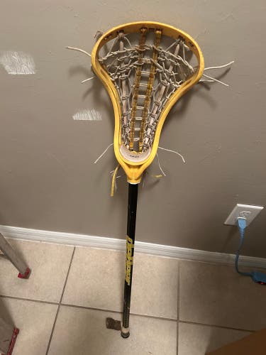 Women’s Debeer lacrosse stick