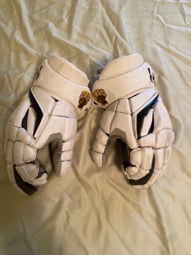 UMBC White Gloves Under Armour