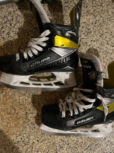 Used Bauer Size 4 Supreme 3S Hockey Skates