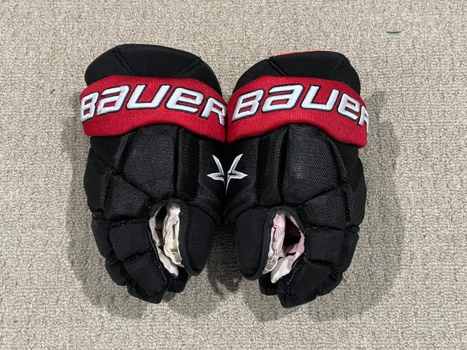 Bauer 13" Pro Stock Vapor 2X Pro Gloves Northeastern Huskies