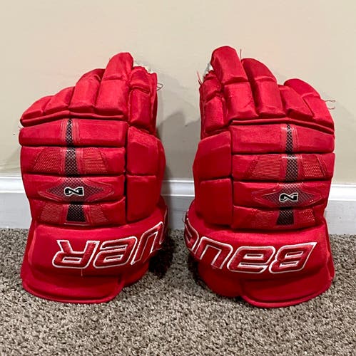 Bauer Nexus N9000 Hockey Gloves 15" Red