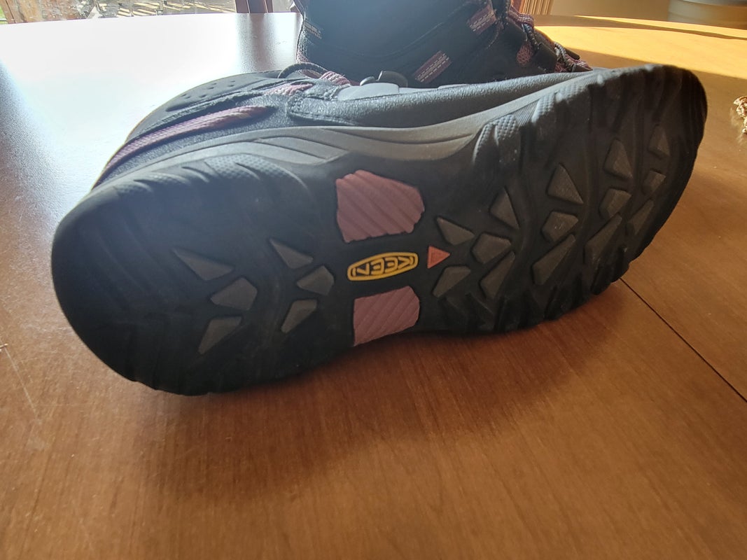 Used Women's Hiking Boots