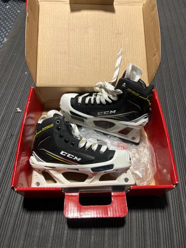 New CCM Wide Width Size 5 Tacks 9080 Hockey Goalie Skates