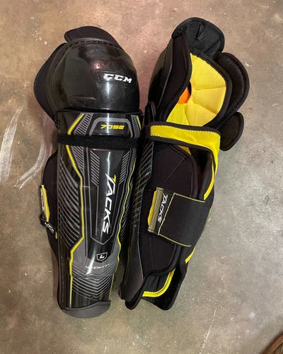 Used CCM 17" Tacks 7092 Shin Pads