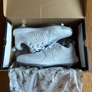 White New (Women's 8.5) Metal Under Armour Low Top