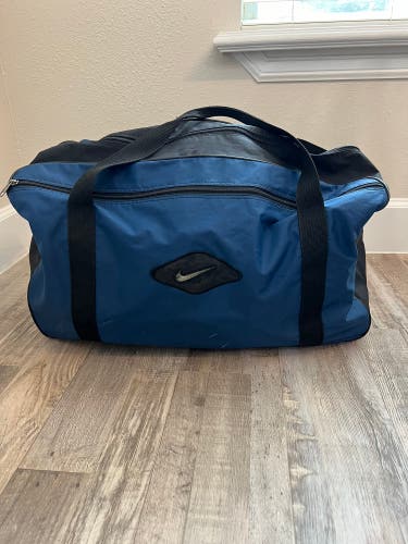 Blue Used Adult Unisex Nike Duffle Bag