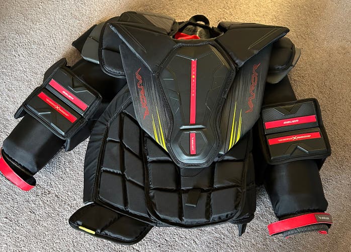 Used (like New) Large Bauer Hyperlite 2 Goalie Chest Protector