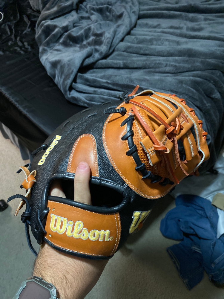 First Base Wilson A2000 Baseball Glove