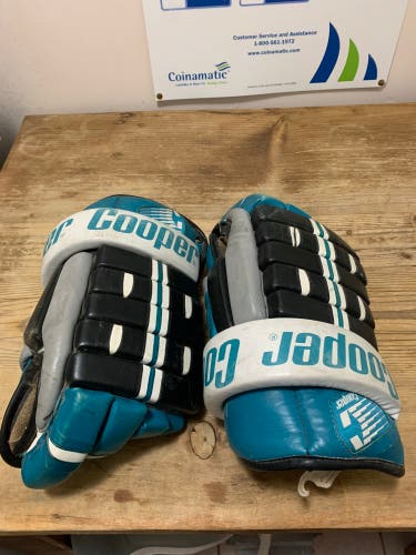 Cooper hockey gloves Teal San Jose Sharks
