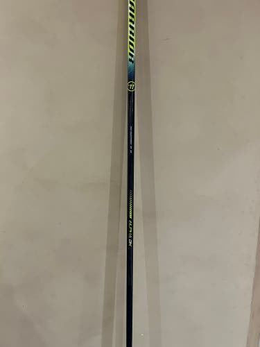 Senior Left Hand W03  85 Flex Alpha DX Hockey Stick
