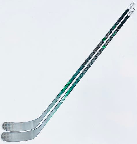 New 2 Pack CCM Ribcore Trigger 5 Pro (FT3 Pro Build) Hockey Stick-RH-105 Flex-P28M-Grip