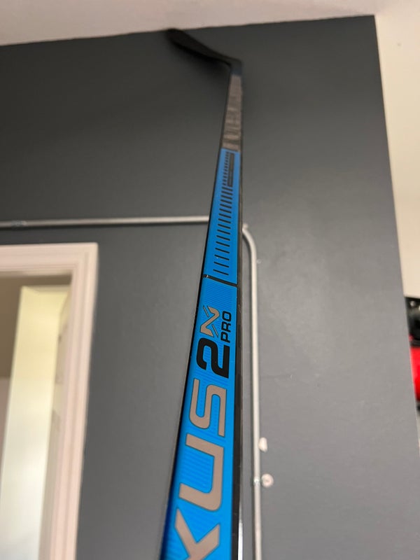 Senior Left Hand P92 Nexus 2N Pro Hockey Stick
