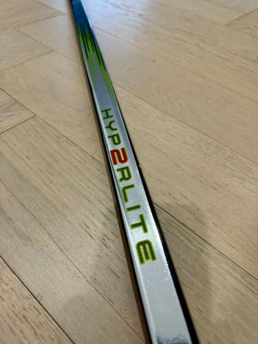 Bauer Vapor Hyp2rlite P28 77flex Hyperlite 2 Left Hockey Stick