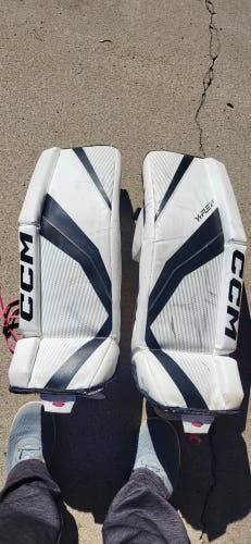 Used 26" CCM Y Flex Goalie Leg Pads
