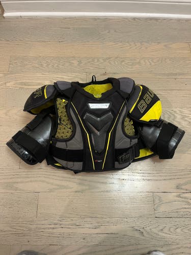 Bauer Supreme 1S Shoulder Pads