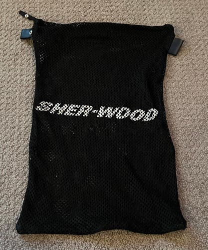 Used Sherwood Laundry Bag (In Good Condition)