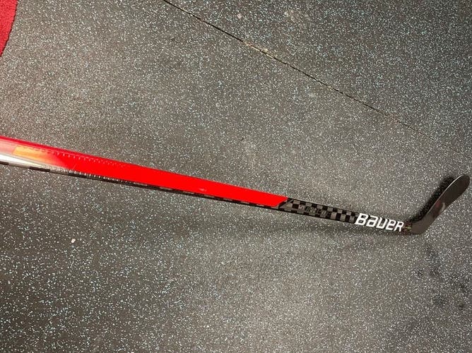 MAX DOMI Bauer Vapor ADV One95 Ultra Sonic grip Pro Stock Hockey stick LH 82 Flex P92