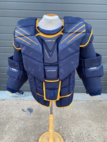 Bauer Pro Stock HyperLite Goalie Chest and Arm Protector Large 5124
