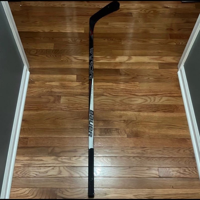 Intermediate Used Right Handed Bauer Bauer Vapor League Hockey Stick