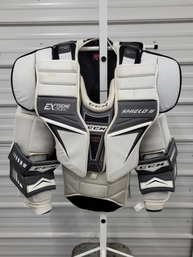 Used XL CCM Extreme Flex Shield II Goalie Chest Protector Pro Stock