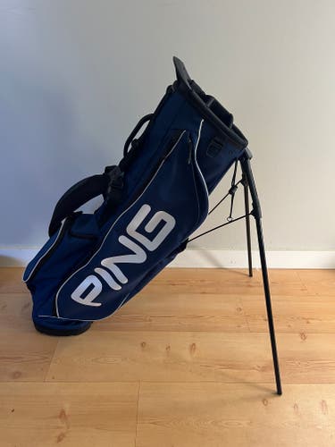 2023 Ping Hoofer Lite Custom Stand Bag Navy