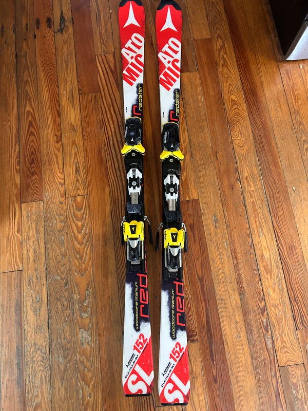 Used Unisex 2018 Atomic Racing 152 cm Redster FIS SL Skis With Bindings Max Din 12