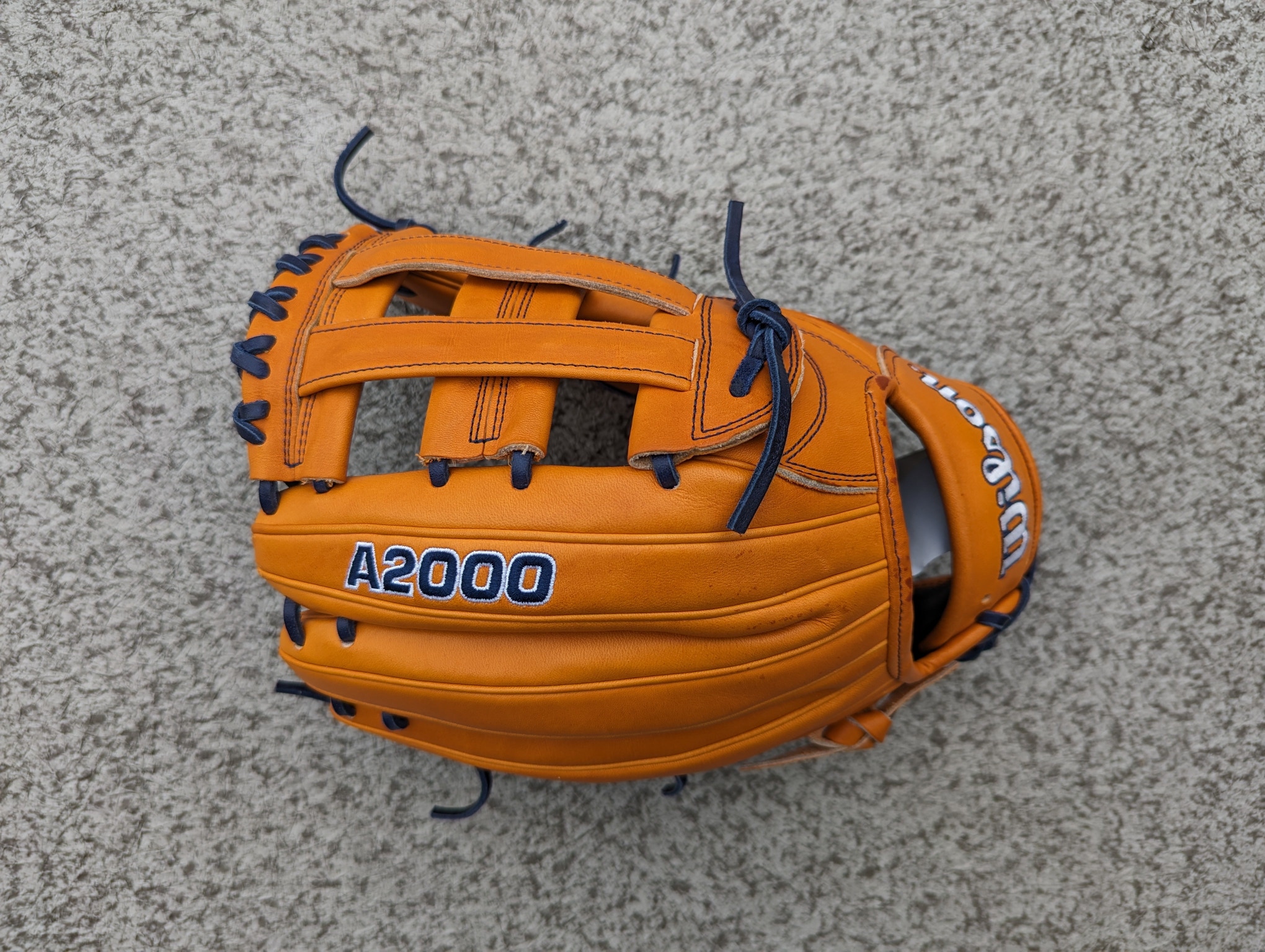 Wilson A2000 12.5" SP125 Slowpitch Glove