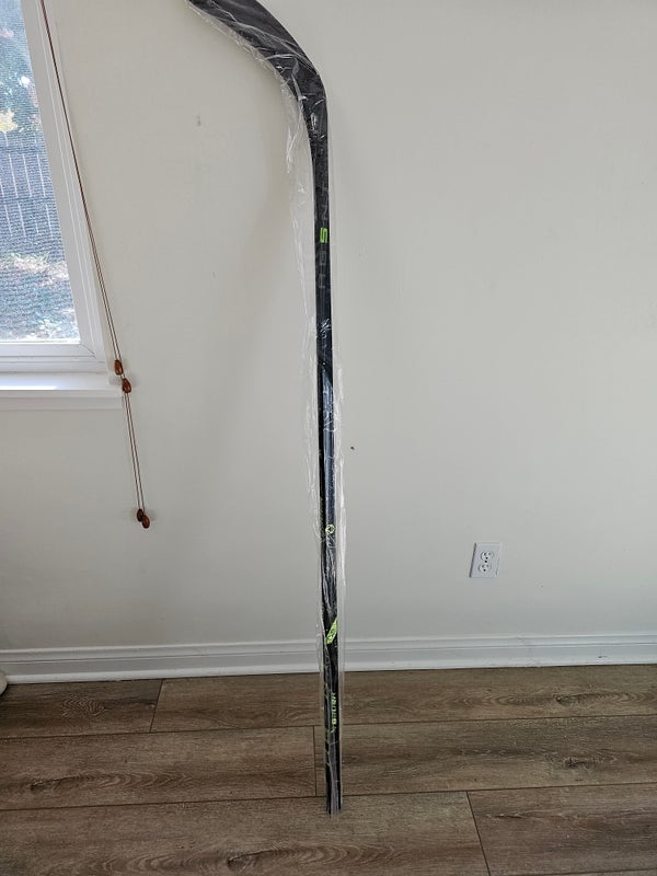 Senior New Right Handed Bauer Hockey Stick P92
