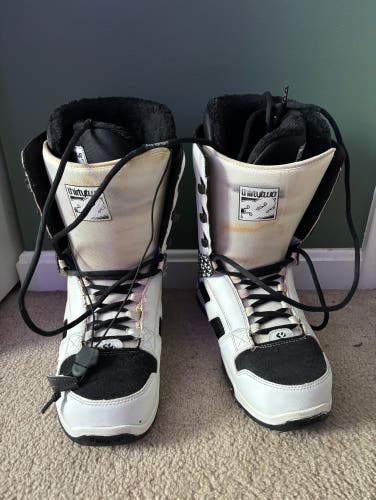 ThirtyTwo snowboard boots