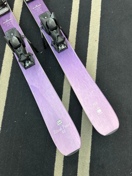 159cm Blizzard Black Pearl 88 Skis w/Tyrolia Attack 13 Bindings