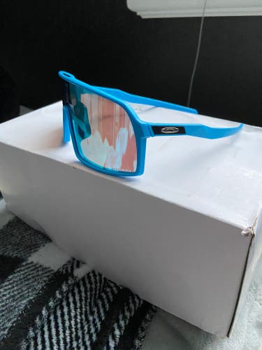 Oakley Sutro Blue