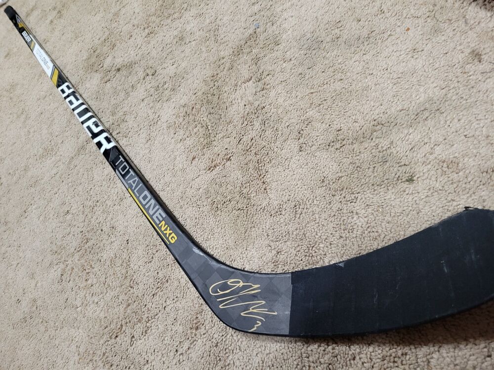 OLLI MAATTA 13'14 Rookie Signed Pittsburgh Penguins Game Used Hockey Stick COA