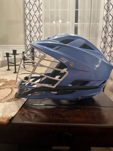 Player's Cascade S Helmet