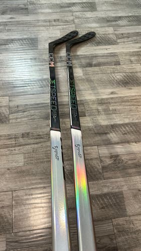 NEW! 2 PACK! 2x 70 Flex Right Hand P29 JetSpeed FT6 Pro Hockey Sticks