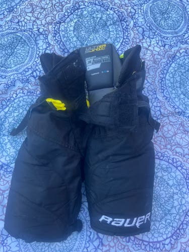 Junior Medium Bauer Supreme Ultrasonic Hockey Pants