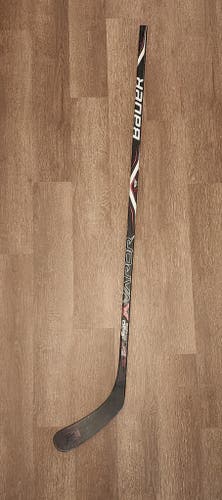 Used Senior Bauer Right Handed Vapor X600 Hockey Stick P92