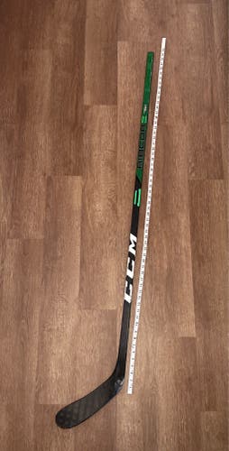 Senior Right Handed P28 RibCor 76K Hockey Stick