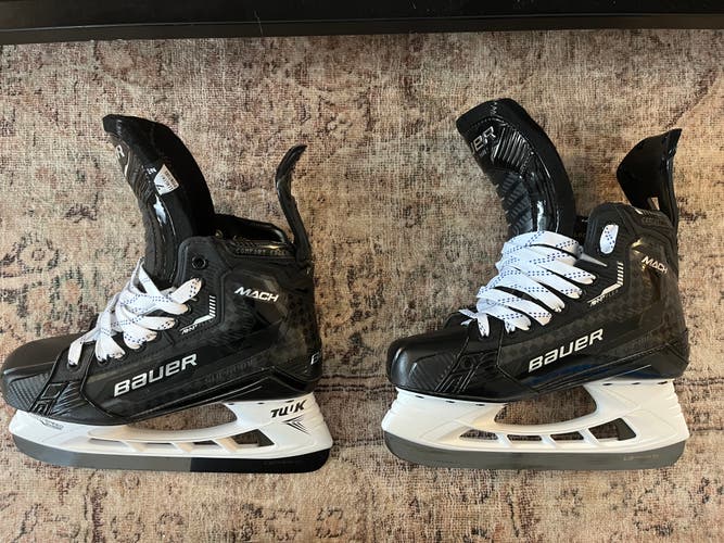 Senior New Bauer Supreme Mach Hockey Skates (Size 7, Fit 2) w/ LS Pulse TI Blades