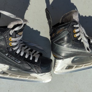 Bauer Supreme 170 Hockey Skates Regular Width Size 4 intermediate