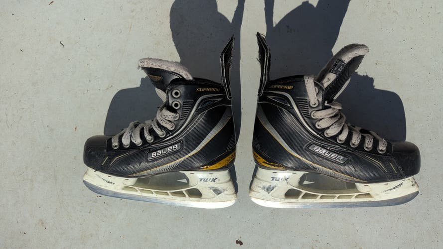 Intermediate Bauer Supreme One60 Hockey Skates Regular Width Size 4