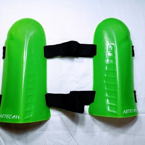 Artech Youth SL Shin Guards – 12” Lime Green – VG cond