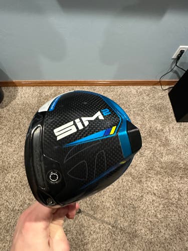 Taylor made sim 2 driver