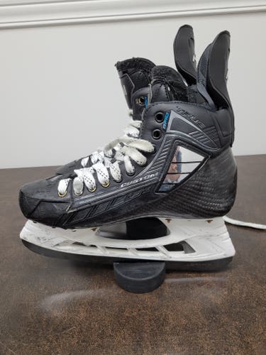8.5D Senior Used True Pro Custom Hockey Skates Regular Width Pro Stock 8.5