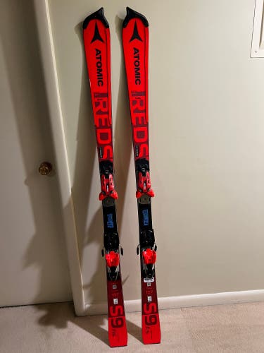 2022 Atomic Redster S9 FIS W Skis, 157cm