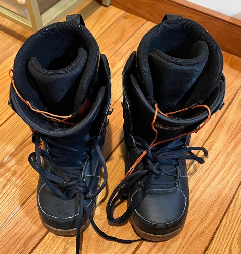 Men's Size 8.0 (Women's 9.0) Thirty Two Stiff Flex prion Snowboard Boots