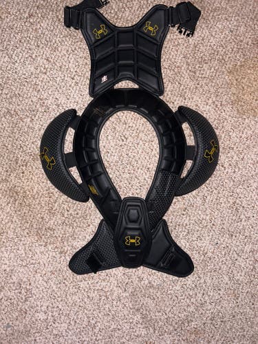 Used Medium/Large Under Armour Shoulder Pads