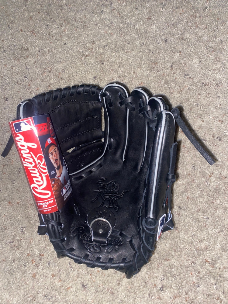 *NWT**SEND OFFERS* NEW HEART OF THE HIDE RAWLING PITCHERS GLOVE